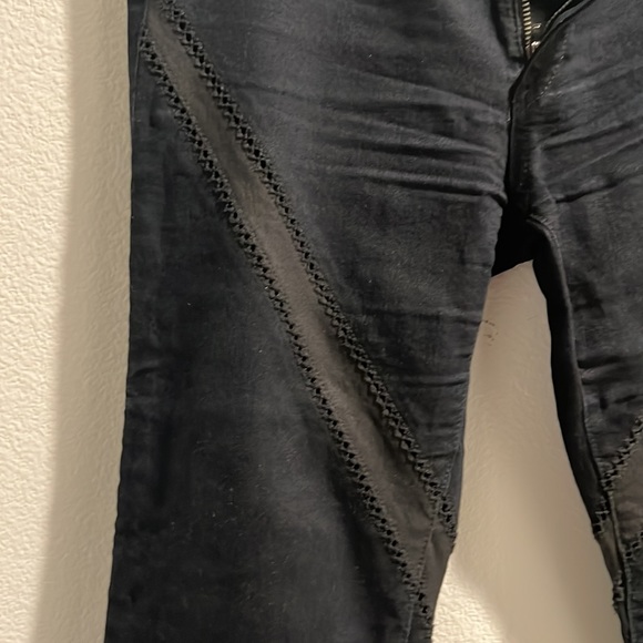 Rag & bone jeans. Size 28. - Picture 3 of 5